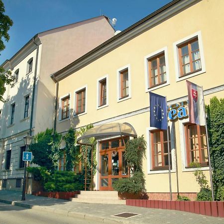 Hotel Dream Трнава Экстерьер фото