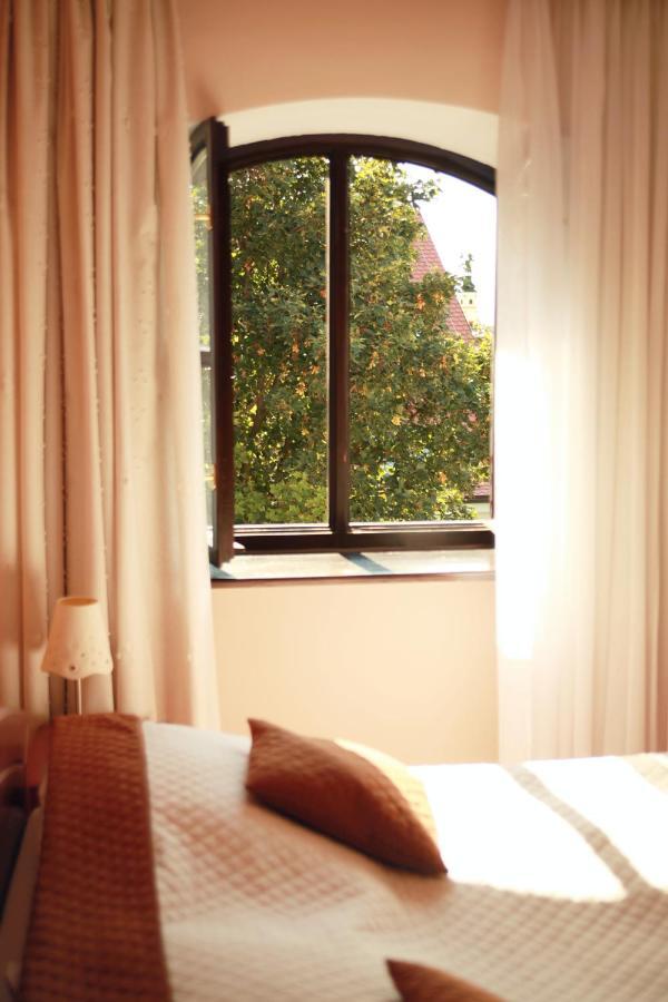 Hotel Dream Трнава Экстерьер фото